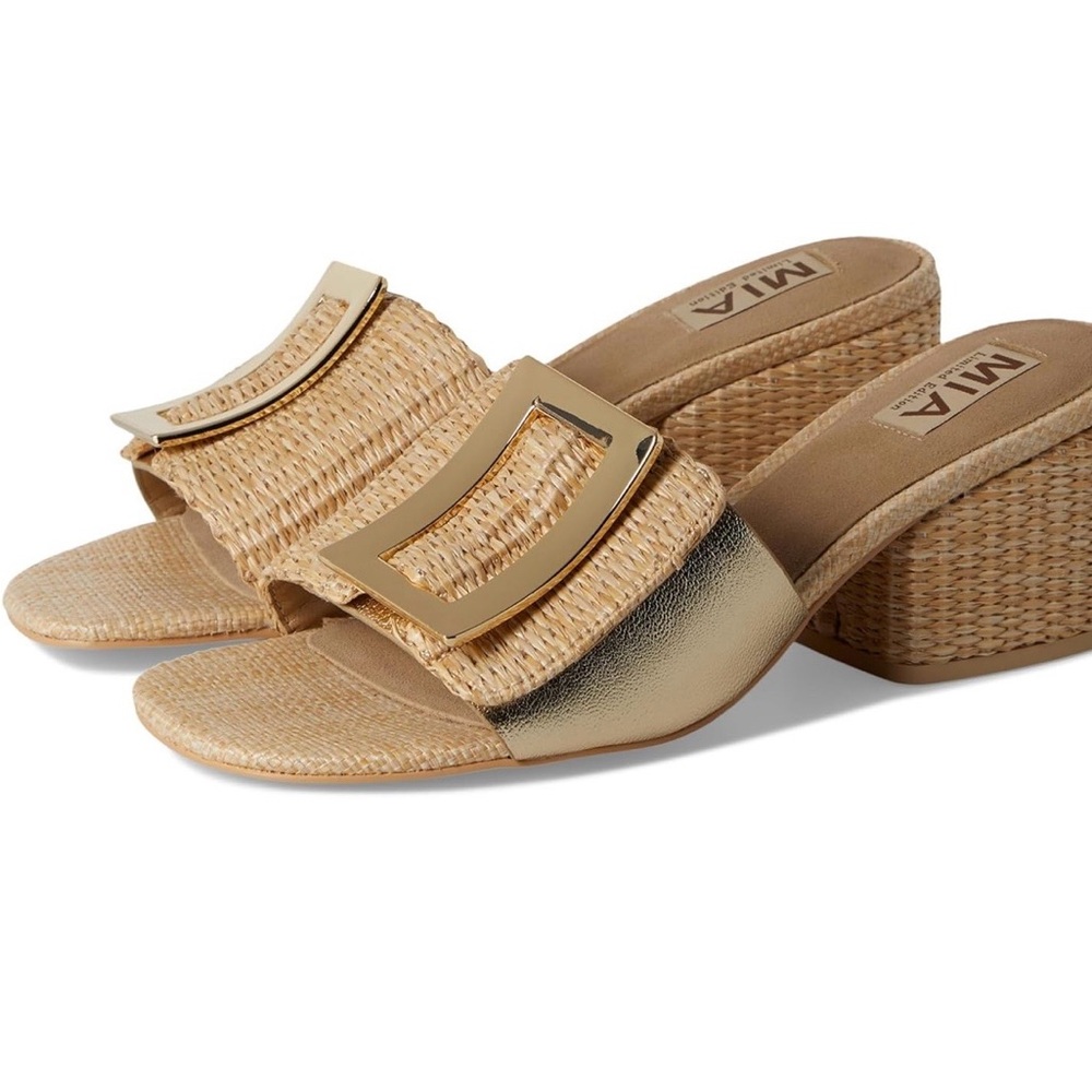 MIA Idania. Women's Woven Tan and Gold Mules 8.5M.  NWT